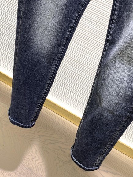 Dolce & Gabbana - Мужские штаны джинсы TI_0605DG7