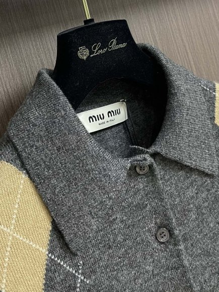 Miu Miu - Мужская кофта свитер поло кардиган DZ_2409MM8