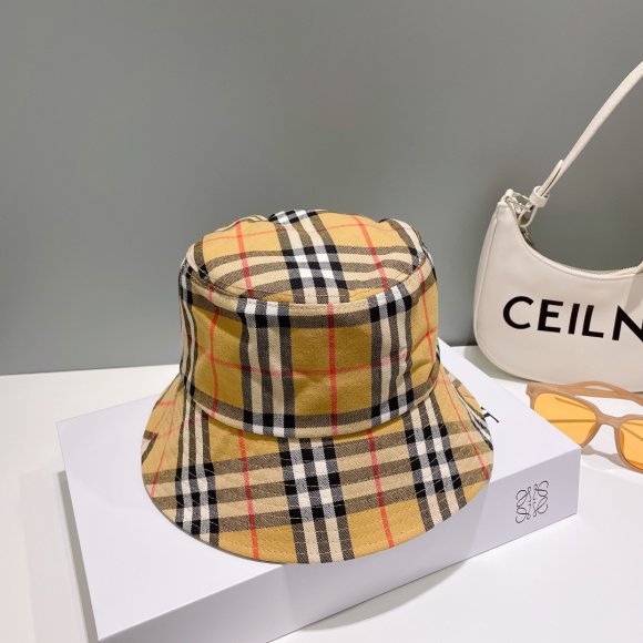 Burberry - Панама AO_2404BU8 Burberry - Панама AO_2404BU8