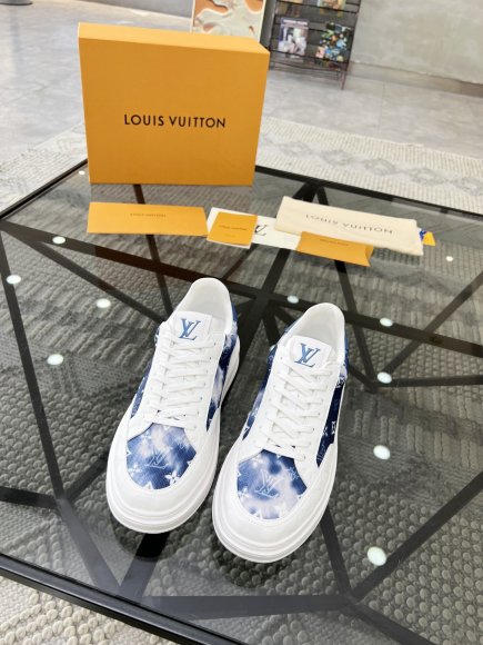 Louis Vuitton - Мужские кроссовки RU_1706LV3