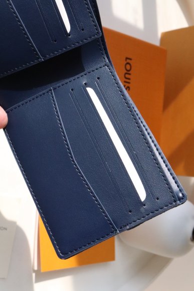 Louis Vuitton Кошелек CN_1802LV8 Louis Vuitton Кошелек CN_1802LV8