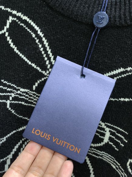 Louis Vuitton - Мужская кофта свитер TI_0509LV2 Louis Vuitton - Мужская кофта свитер TI_0509LV2