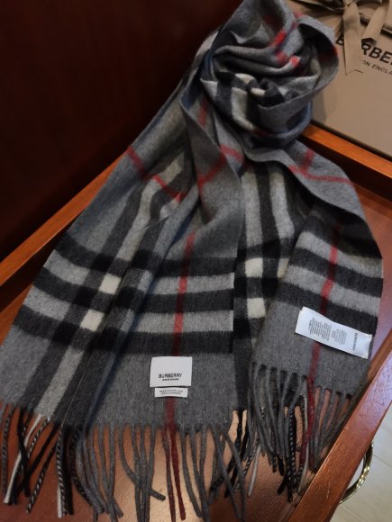 Burberry - Кашемировый шарф JX_0412BU1 Burberry - Кашемировый шарф JX_0412BU1