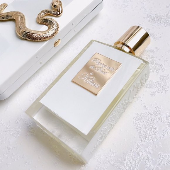 Kilian Playing With The Devil Женская туалетная вода 50мл ML_2308KI4 Kilian Playing With The Devil Женская туалетная вода 50мл ML_2308KI4