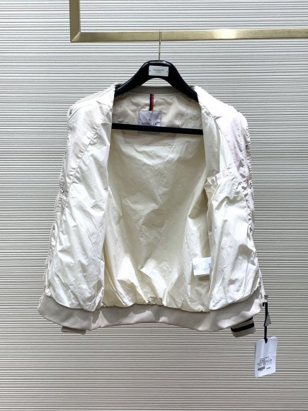 Moncler - Мужская куртка бомбер TI_2309MO1 Moncler - Мужская куртка бомбер TI_2309MO1