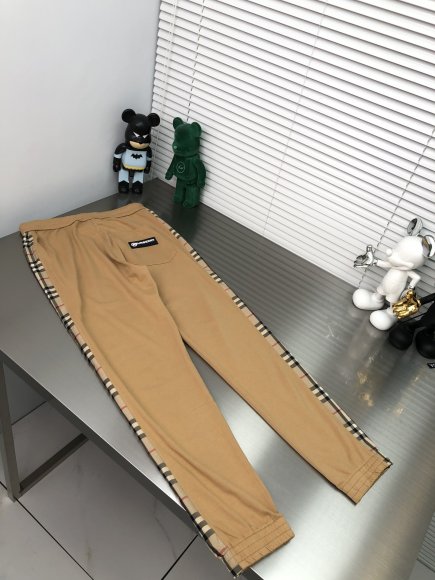 Burberry - Мужские спортивный штаны DZ_2203BU11 Burberry - Мужские спортивный штаны DZ_2203BU11