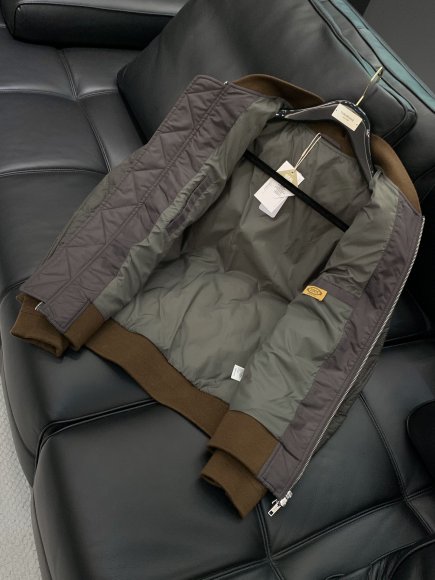 Tods - Мужская стеганая куртка бомбер TI_2612TO4 Tods - Мужская стеганая куртка бомбер TI_2612TO4