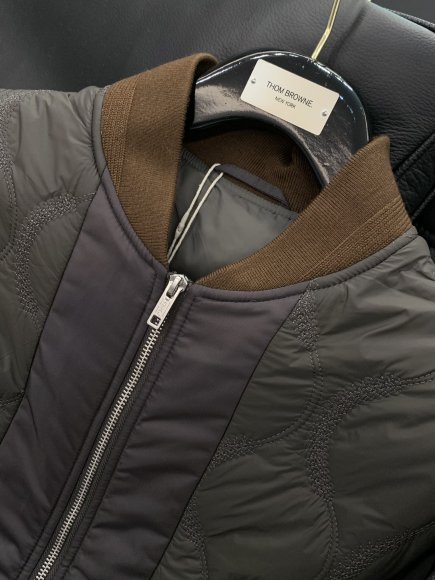 Tods - Мужская стеганая куртка бомбер TI_2612TO4 Tods - Мужская стеганая куртка бомбер TI_2612TO4