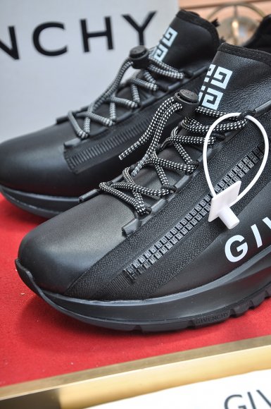 Givenchy - Мужские кроссовки ITL_0901GI1