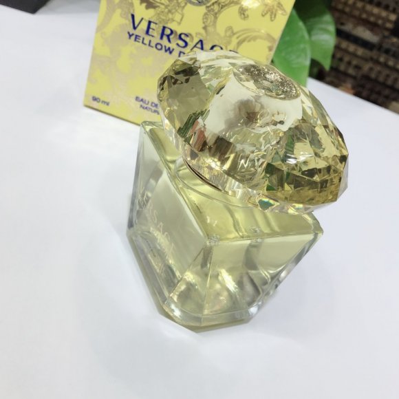 Versace Женская туалетная вода 90мл ML_2308VE6 Versace Женская туалетная вода 90мл ML_2308VE6