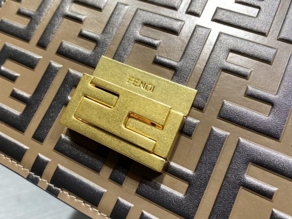 Fendi Kan U Женская сумка - мессенджер GI_1802FE2 Fendi Kan U Женская сумка - мессенджер GI_1802FE2