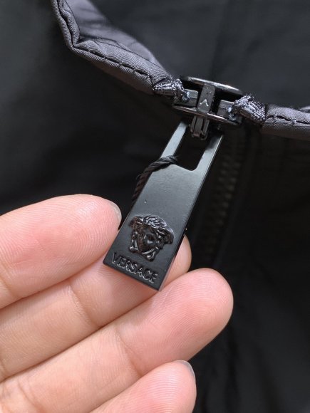 Versace - Мужская ветровка куртка TI_2309VE3 Versace - Мужская ветровка куртка TI_2309VE3