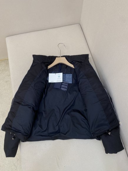 Prada - Мужская куртка пуховик DZ_2410PR1 Prada - Мужская куртка пуховик DZ_2410PR1