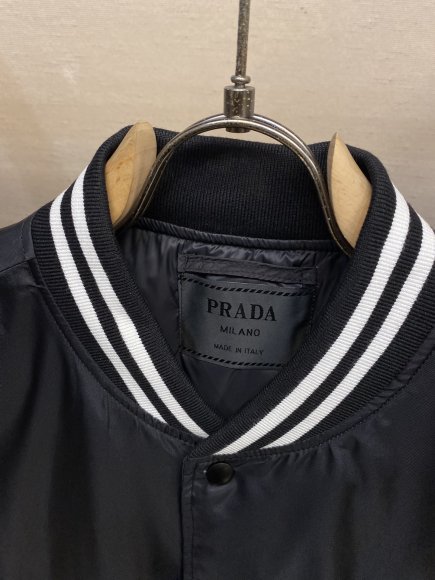 Prada - Мужской жилет пуховик DZ_0810PR5 Prada - Мужской жилет пуховик DZ_0810PR5