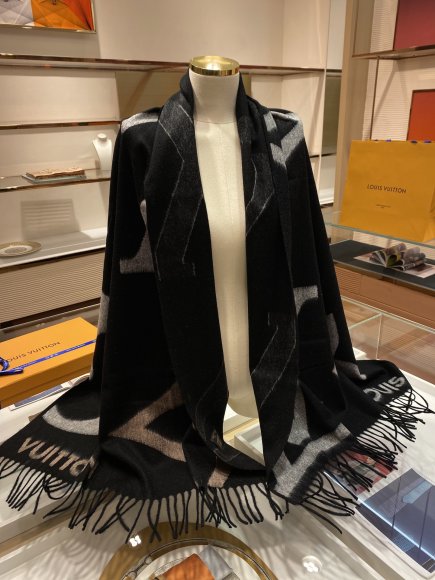Louis Vuitton - Кашемировый шерстяной шарф JX_0412LV5