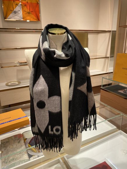 Louis Vuitton - Кашемировый шерстяной шарф JX_0412LV5