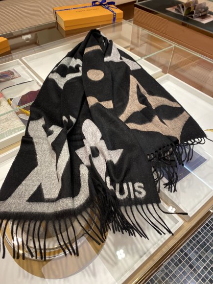 Louis Vuitton - Кашемировый шерстяной шарф JX_0412LV5