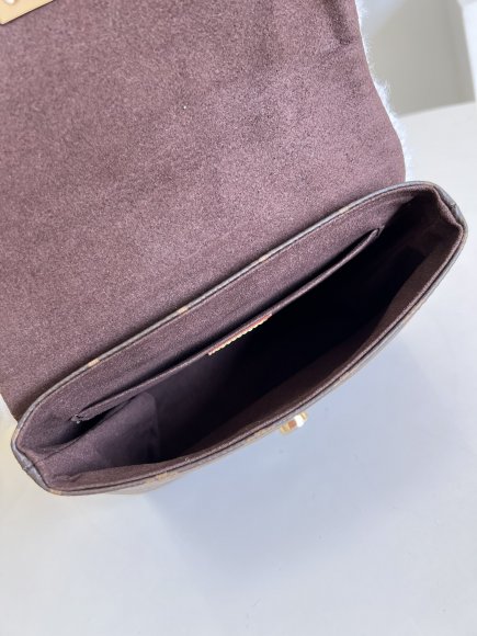 Louis Vuitton Locky BB Cozygram Сумка мессенджер LG_2510LV1 Louis Vuitton Locky BB Cozygram Сумка мессенджер LG_2510LV1