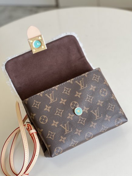 Louis Vuitton Locky BB Cozygram Сумка мессенджер LG_2510LV1 Louis Vuitton Locky BB Cozygram Сумка мессенджер LG_2510LV1
