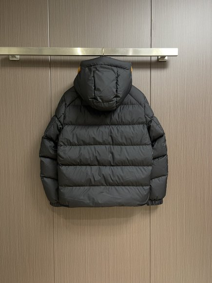Moncler - Мужская куртка пуховик DZ_0611MO8 Moncler - Мужская куртка пуховик DZ_0611MO8