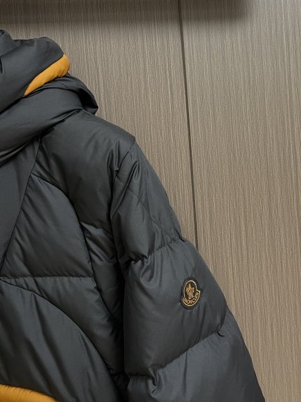 Moncler - Мужская куртка пуховик DZ_0611MO8 Moncler - Мужская куртка пуховик DZ_0611MO8