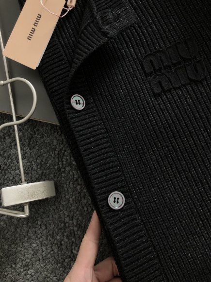 Miu Miu - Мужская кофта свитер кардиган DF_2011MM1 Miu Miu - Мужская кофта свитер кардиган DF_2011MM1