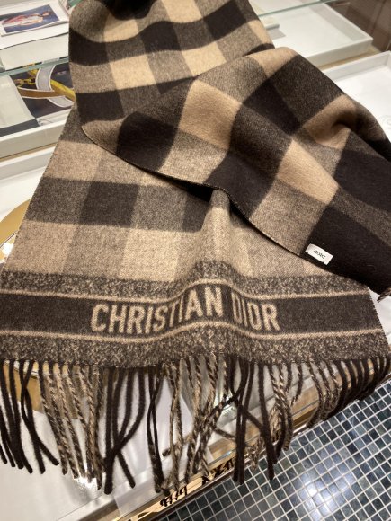 Dior - Шерстяной шарф JX_0412DI6