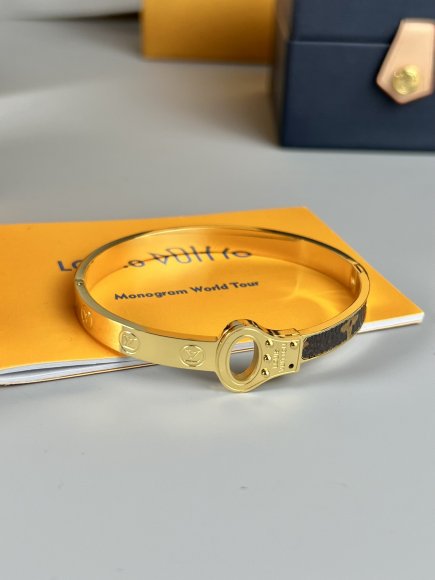 Louis Vuitton 2022 Браслет OR_2806LV8