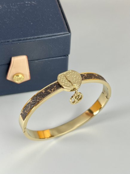 Louis Vuitton 2022 Браслет OR_2806LV8