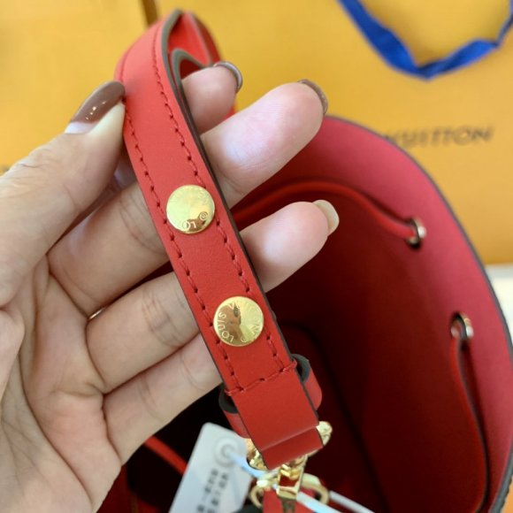 Louis Vuitton NeoNoe Женская сумка кисет LL_0402LV2 Louis Vuitton NeoNoe Женская сумка кисет LL_0402LV2