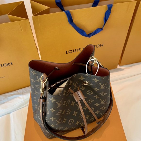 Louis Vuitton NeoNoe Женская сумка кисет LL_0402LV2 Louis Vuitton NeoNoe Женская сумка кисет LL_0402LV2