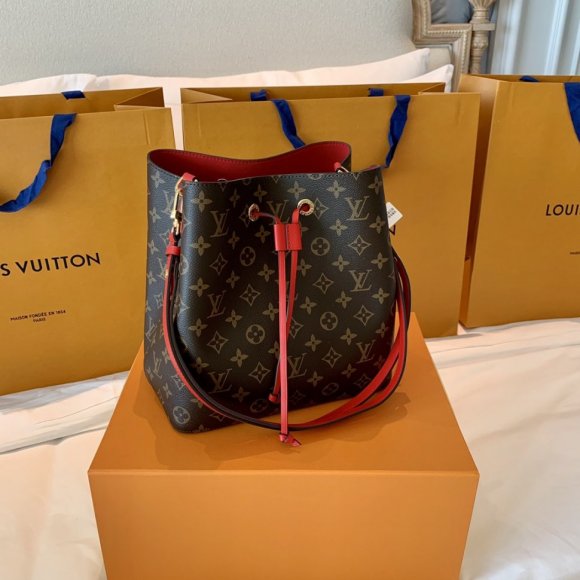 Louis Vuitton NeoNoe Женская сумка кисет LL_0402LV2 Louis Vuitton NeoNoe Женская сумка кисет LL_0402LV2