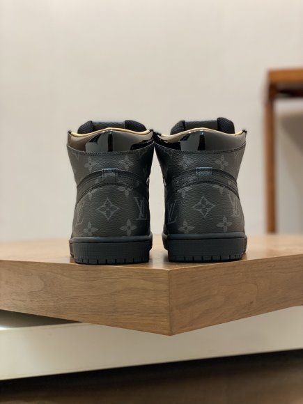 Louis Vuitton & Nike Air Jordan 1 Low - Мужские кроссовки ботинки A1_0411LV1 Louis Vuitton & Nike Air Jordan 1 Low - Мужские кроссовки ботинки A1_0411LV1