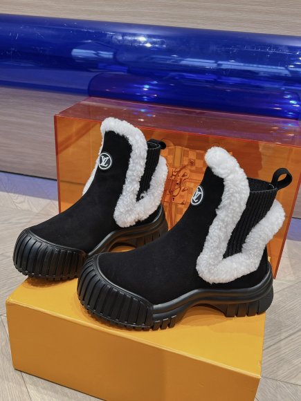 Louis Vuitton - Женские ботинки сапоги MO_2612LV2 Louis Vuitton - Женские ботинки сапоги MO_2612LV2