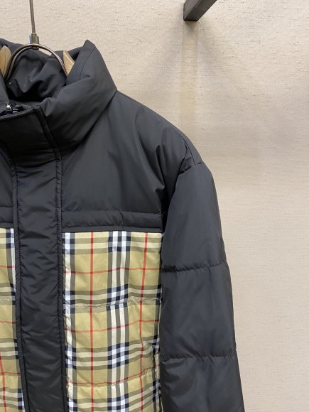 Burberry - Мужская двусторонняя куртка пуховик DZ_0810BU7 Burberry - Мужская двусторонняя куртка пуховик DZ_0810BU7