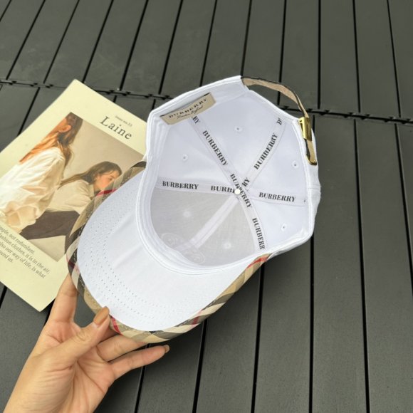 Burberry - Бейсболка кепка AO_2504BU2 Burberry - Бейсболка кепка AO_2504BU2