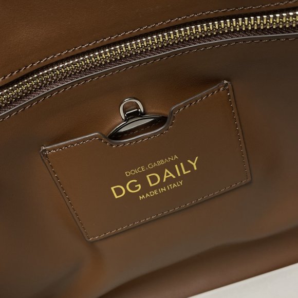 Dolce & Gabbana Daily Женская сумка тоут DG_0402DG1 Dolce & Gabbana Daily Женская сумка тоут DG_0402DG1