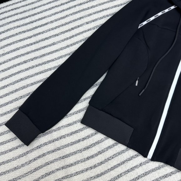 Fendi - Женская кофта толстовка куртка 3D_1212FE8