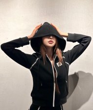 Fendi - Женская кофта толстовка куртка 3D_1212FE8