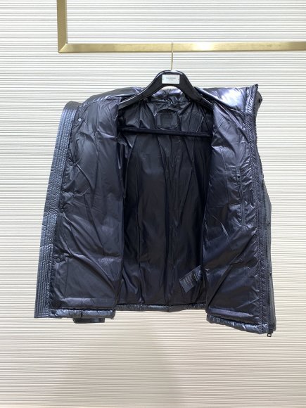 Prada - Мужская куртка пуховик TI_0711PR1 Prada - Мужская куртка пуховик TI_0711PR1