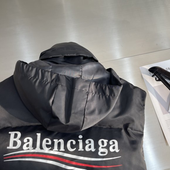 Balenciaga - Мужской жилет пуховик DZ_0810BA10 Balenciaga - Мужской жилет пуховик DZ_0810BA10