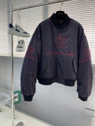 Balenciaga - Мужкая куртка ветровка бомбер TJ_2712BA2 Balenciaga - Мужкая куртка ветровка бомбер TJ_2712BA2