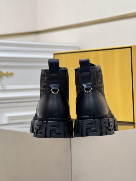 Fendi - Мужские ботинки BL_0901FE1