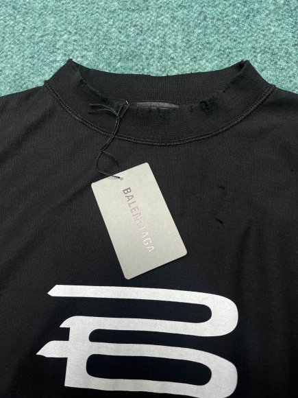 Balenciaga - Мужская футболка майка DZ_2203BA20 Balenciaga - Мужская футболка майка DZ_2203BA20