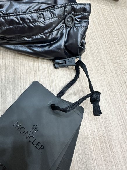 Moncler - Мужская куртка пуховик DZ_1109MO4 Moncler - Мужская куртка пуховик DZ_1109MO4