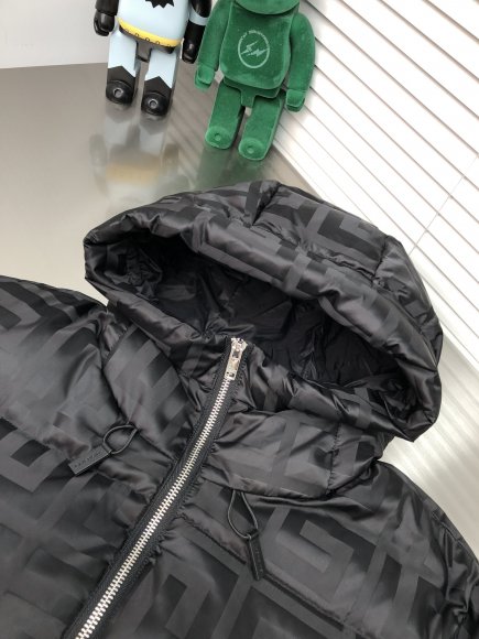 Givenchy - Мужская куртка пуховик DZ_0512GI1