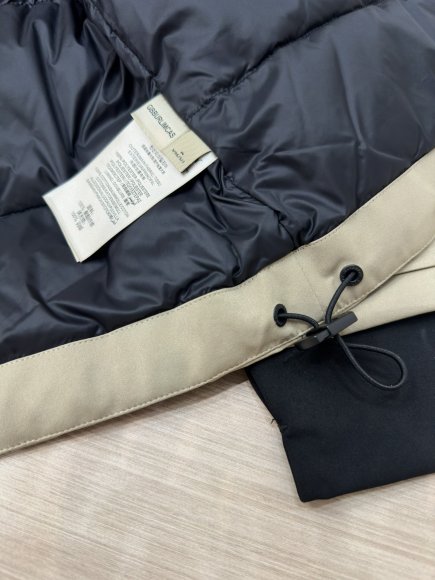 Burberry - Мужская куртка пуховик DZ_1109BU5 Burberry - Мужская куртка пуховик DZ_1109BU5