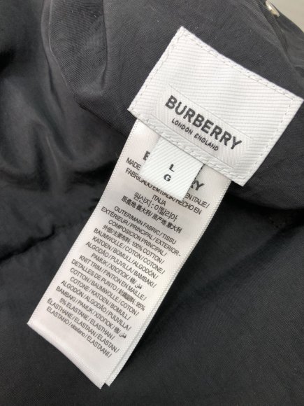 Burberry - Мужской двусторонний жилет пуховик DZ_0512BU2 Burberry - Мужской двусторонний жилет пуховик DZ_0512BU2