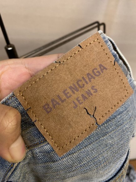 Balenciaga - Мужские штаны джинсы DZ_1702BA5 Balenciaga - Мужские штаны джинсы DZ_1702BA5