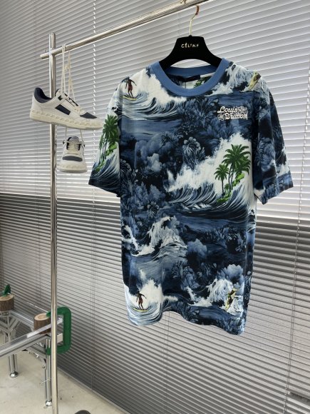 Louis Vuitton Surf - Мужская футболка майка TJ_2207LV7 Louis Vuitton Surf - Мужская футболка майка TJ_2207LV7